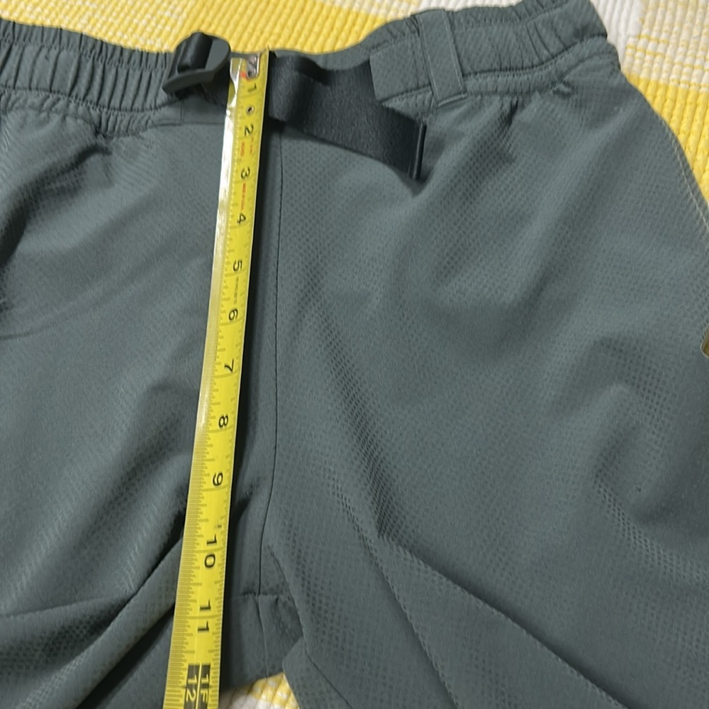 Athleta Quest Jogger in Bali Green size 6 Athleisure Outdoor - Picture 14 of 15